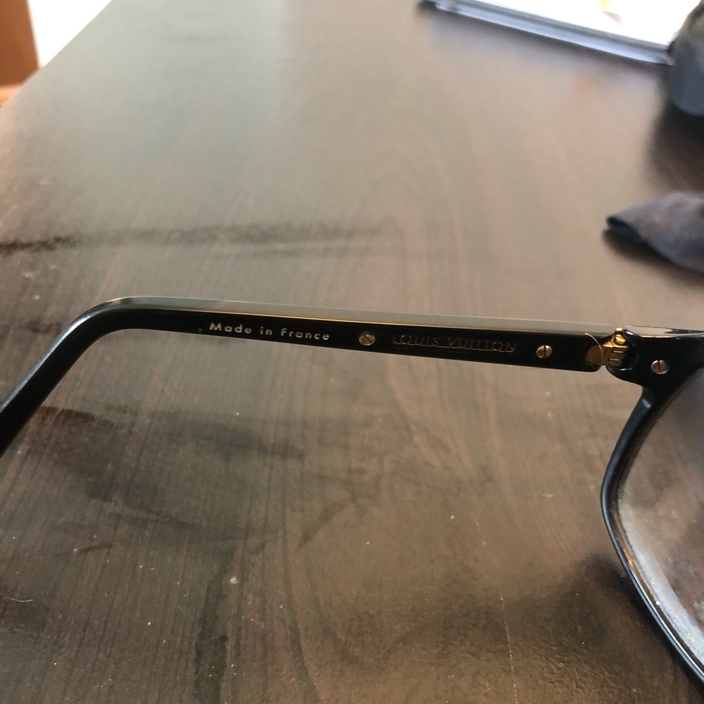 Louis Vuitton Evidence Sunglasses - Picture 2 of 7
